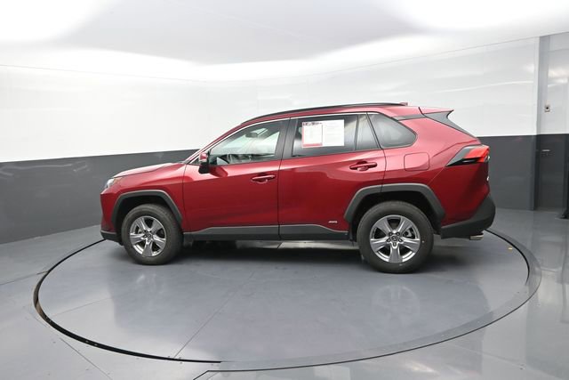 Used 2025 Toyota RAV4 XLE AWD/4WD image 44