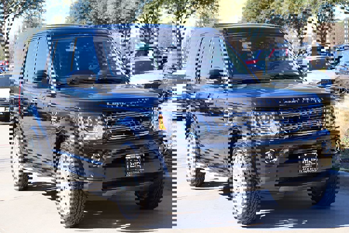 Used 2016 Land Rover LR4 HSE image 2