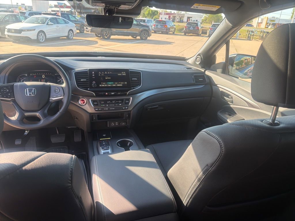 Used 2024 Honda Passport EX-L image 17