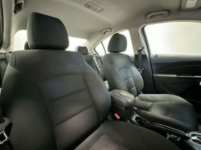 Used 2012 Chevrolet Cruze LT FWD image 15