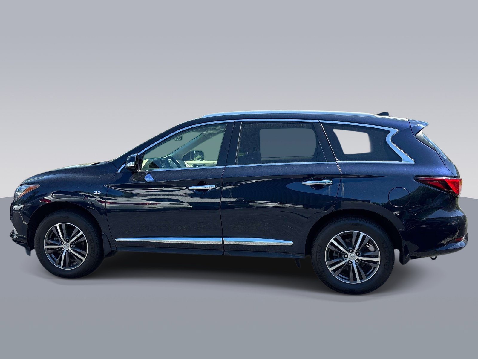 Used 2019 INFINITI QX60 Luxe w/ Essential Package AWD/4WD image 4