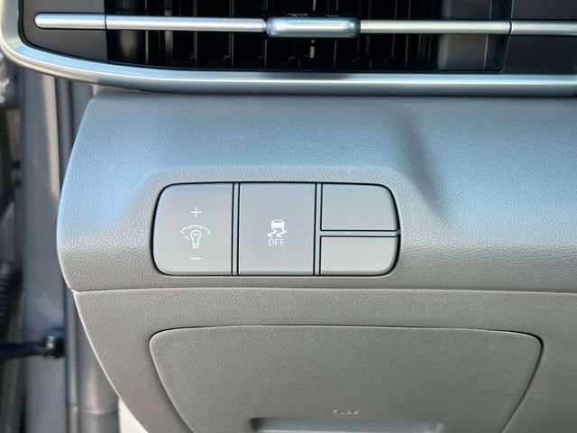 Certified 2026 Hyundai Elantra Sport FWD image 19
