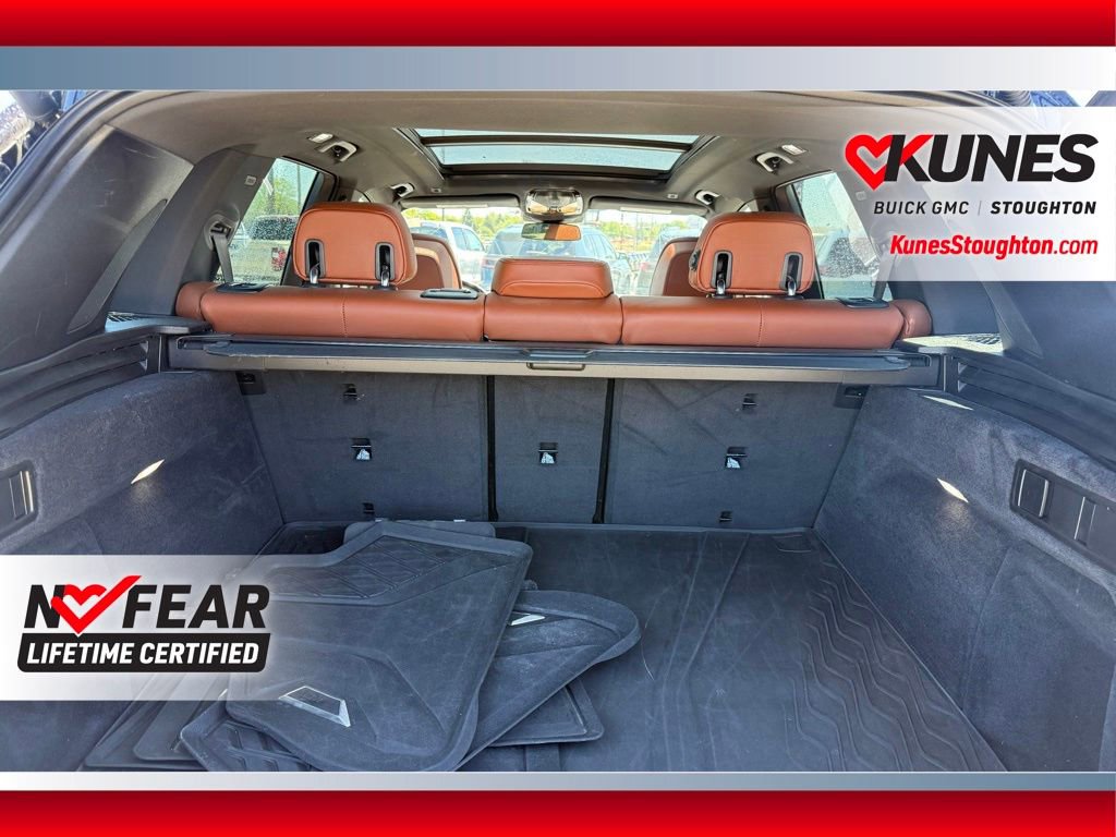 Used 2024 BMW X5 M60i AWD/4WD image 19