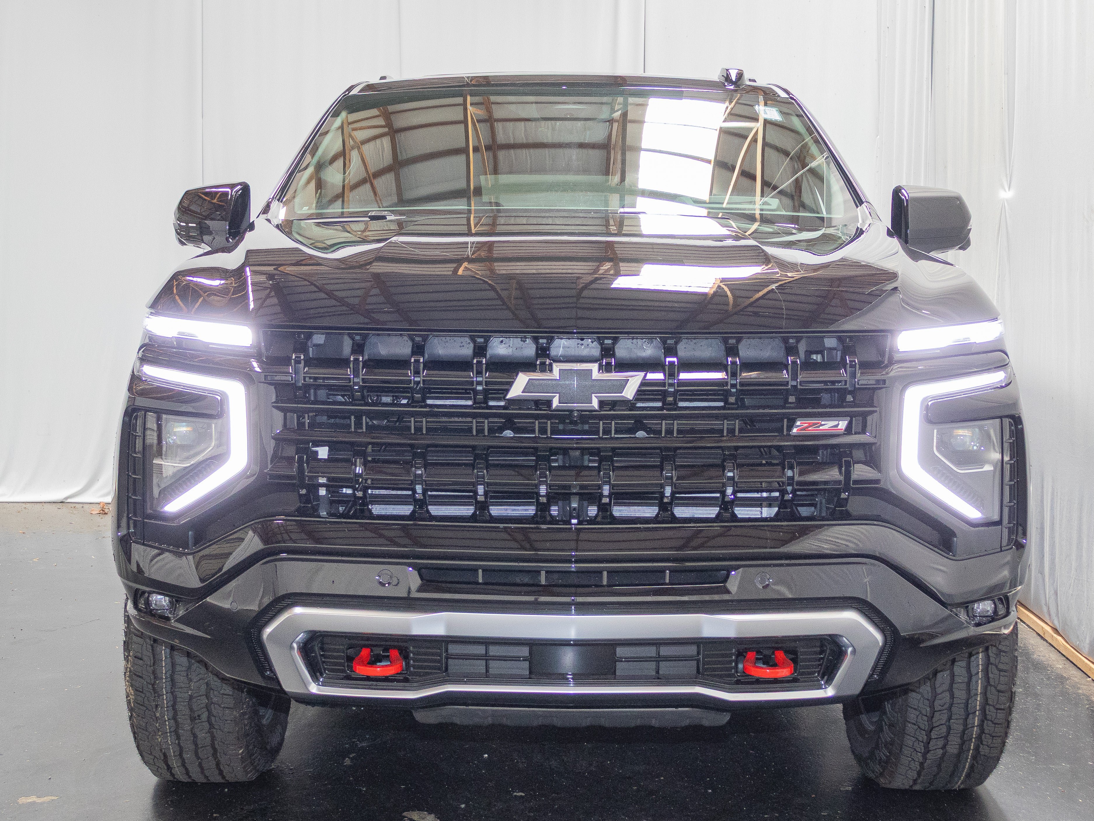 New 2026 Chevrolet Tahoe Z71 w/ Z71 Off-Road Package AWD/4WD image 2
