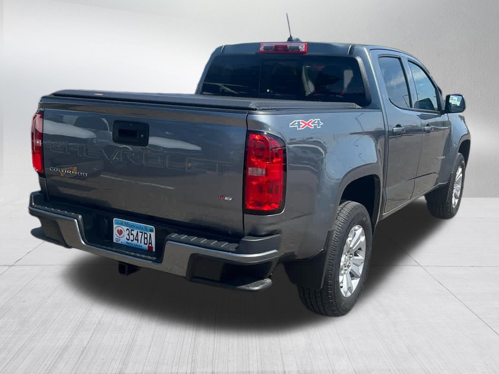 Used 2022 Chevrolet Colorado LT w/ LT Convenience Package AWD/4WD image 3