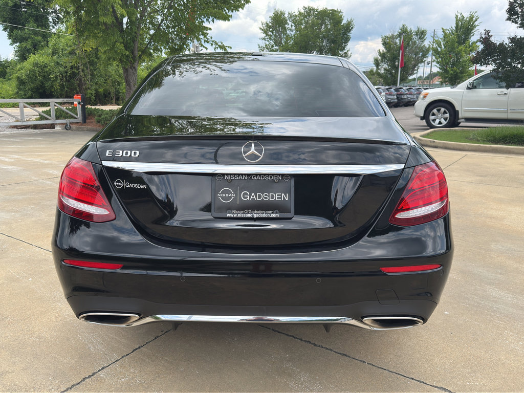Used 2018 Mercedes-Benz E 300 image 4