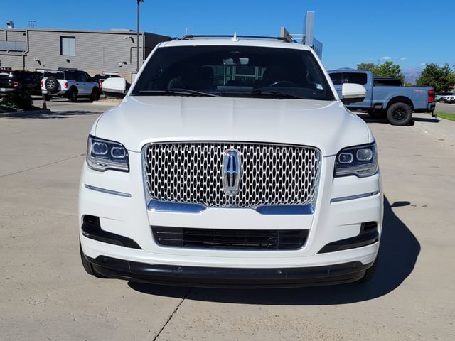 Certified 2023 Lincoln Navigator Reserve w/ Monochromatic Package AWD/4WD image 5