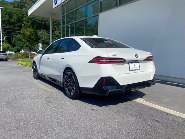 Certified 2024 BMW 530i xDrive w/ M Sport Package AWD/4WD image 9