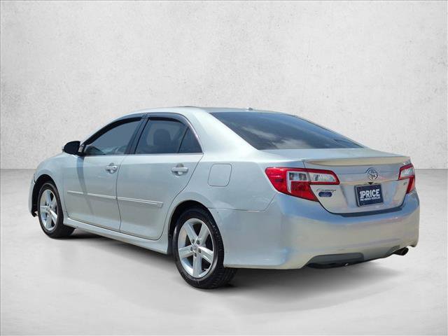 Used 2014 Toyota Camry SE FWD image 7