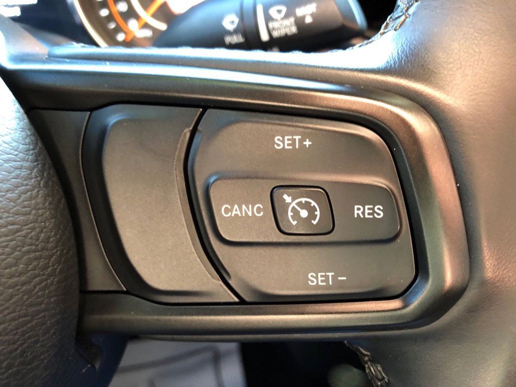 Used 2021 Jeep Gladiator Sport image 33