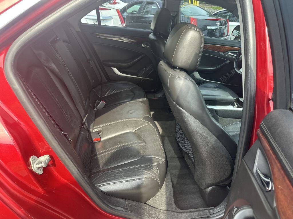 Used 2010 Cadillac CTS Premium image 14