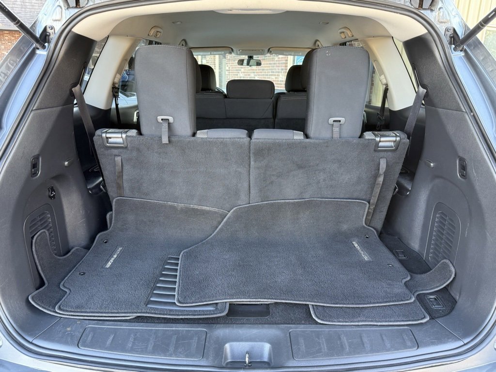 Used 2018 Nissan Pathfinder S image 21