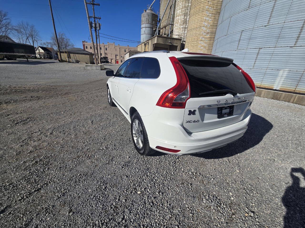 Used 2016 Volvo XC60 T6 Platinum image 8