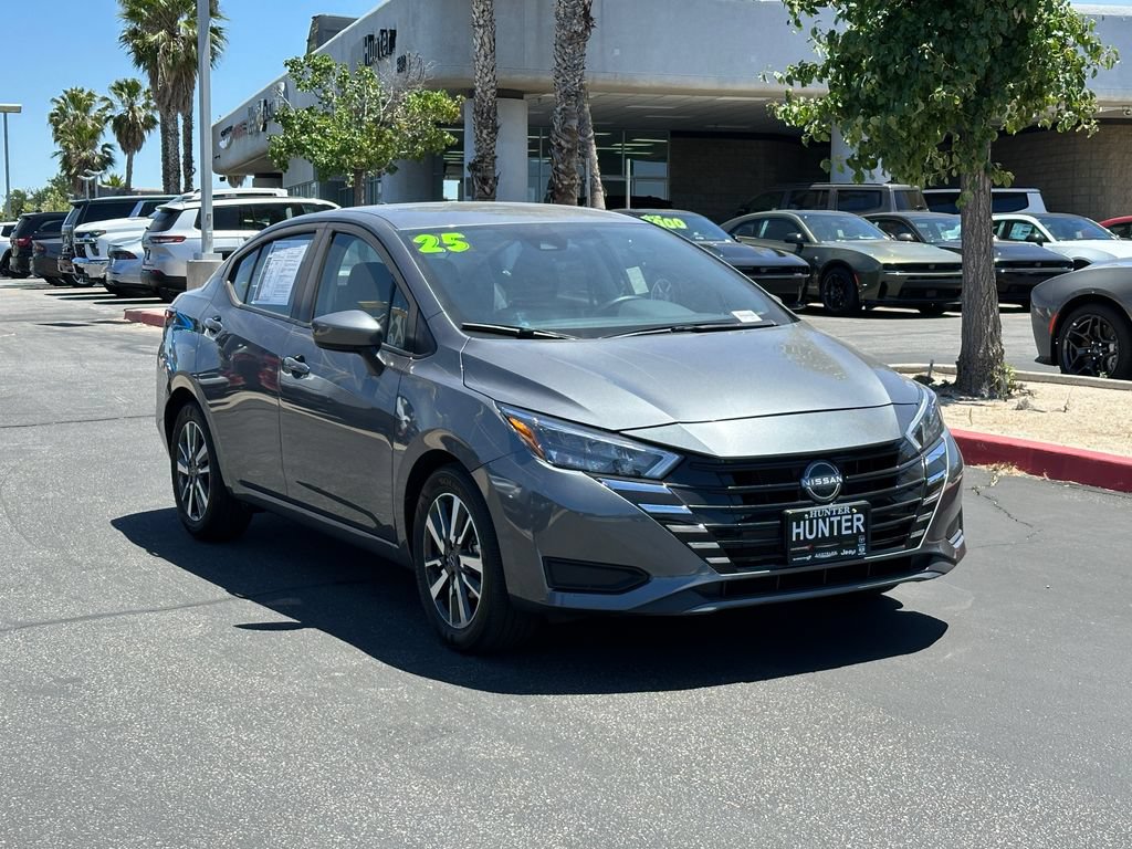 Used 2025 Nissan Versa SV FWD image 10