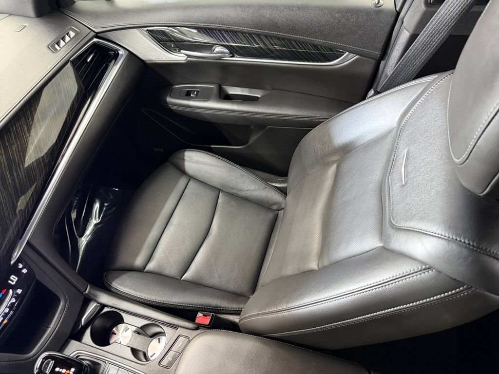 Used 2022 Cadillac XT6 Premium Luxury w/ Technology Package AWD/4WD image 43