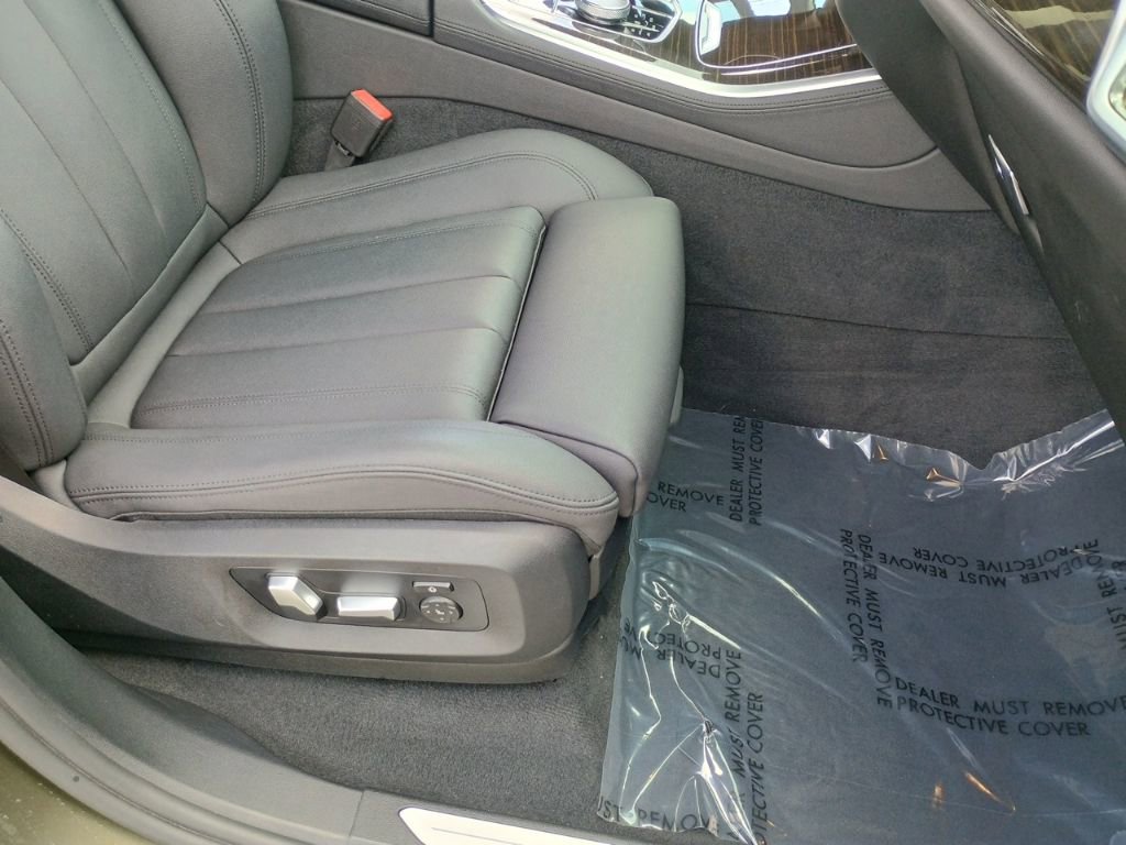 Used 2021 BMW X5 sDrive40i w/ Premium Package RWD image 23