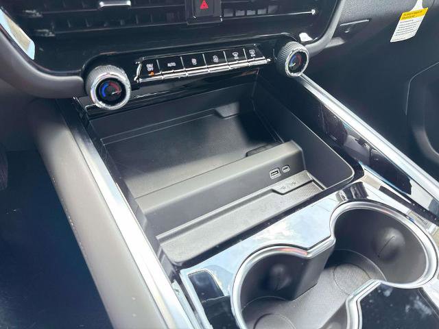 New 2026 Chevrolet Suburban LS w/ LS Custom Edition RWD image 20