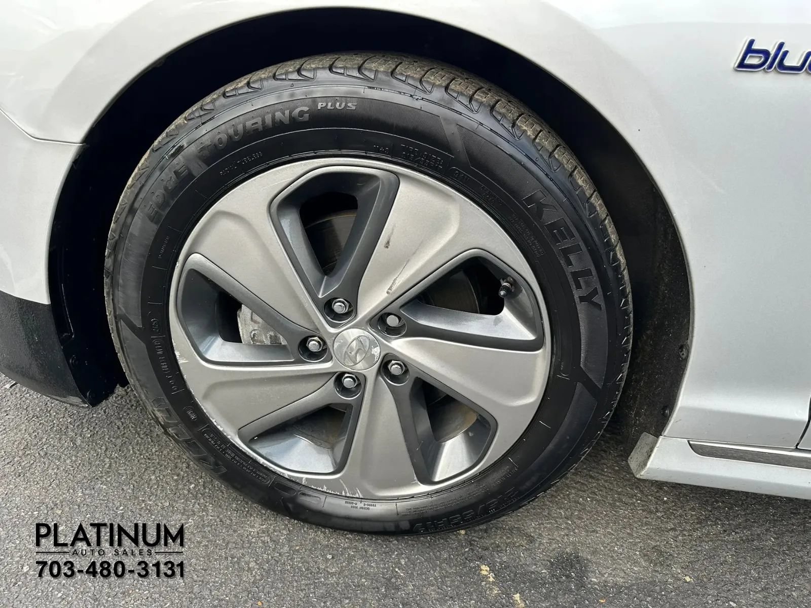 Used 2016 Hyundai Sonata Limited w/ Option Group 02 FWD image 19
