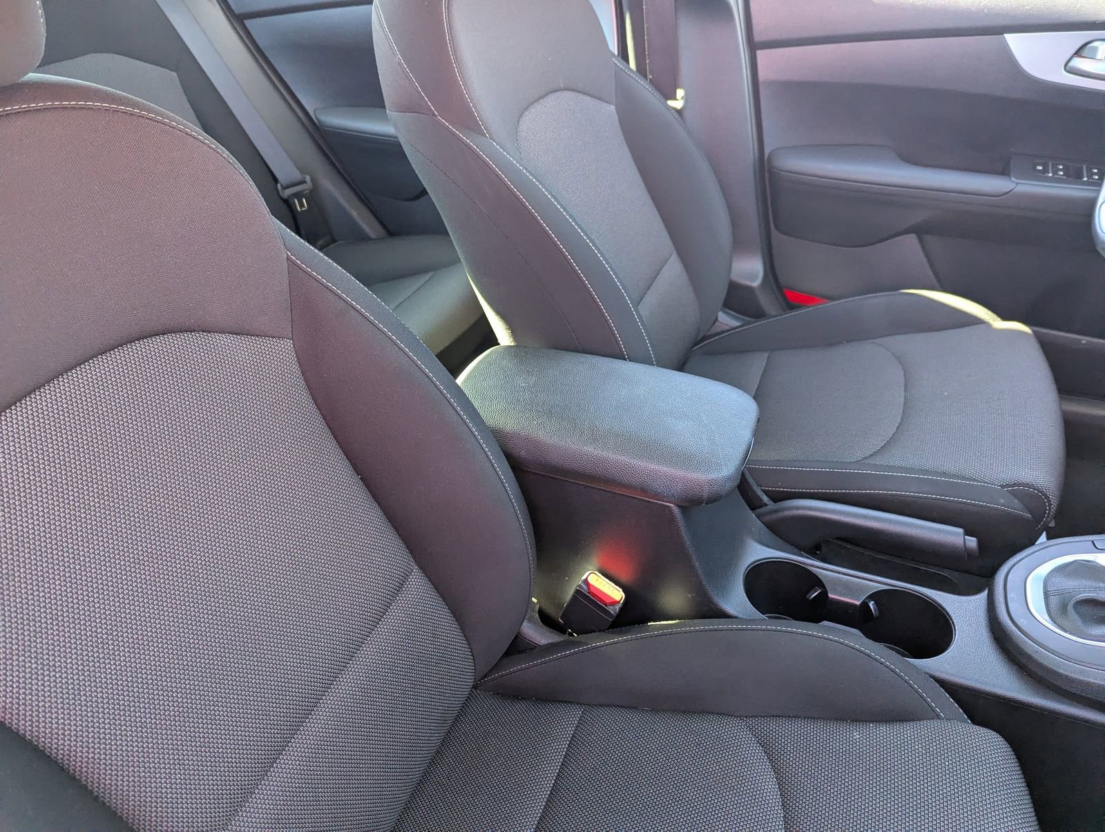 Used 2024 Kia Forte LXS image 10