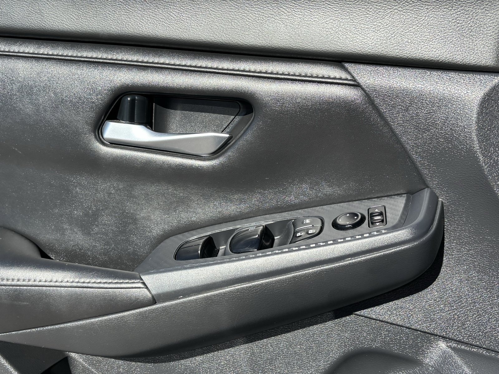 Used 2021 Nissan Sentra SV FWD image 22