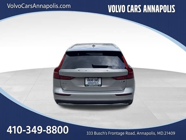 Certified 2025 Volvo V60 B5 Cross Country Ultra AWD/4WD image 7