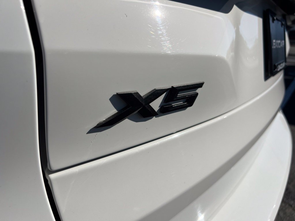 Used 2021 BMW X5 xDrive40i w/ M Sport Package AWD/4WD image 32
