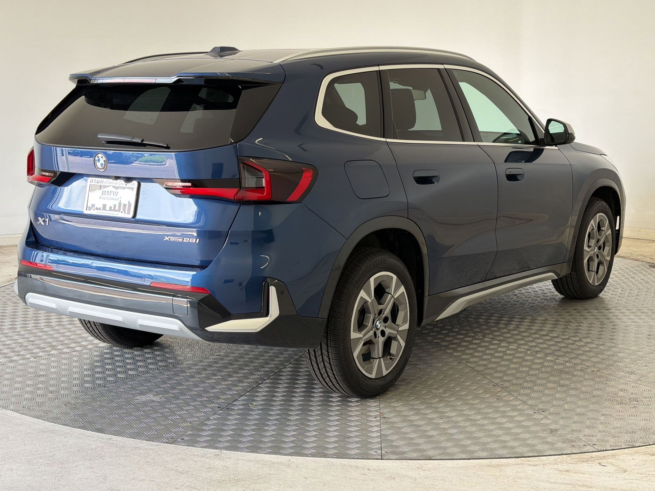 Certified 2024 BMW X1 xDrive28i w/ Convenience Package AWD/4WD image 9