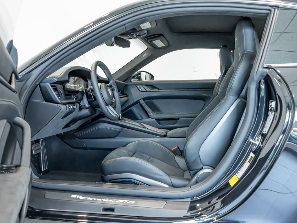 New 2026 Porsche 911 Carrera 4 GTS AWD/4WD image 5