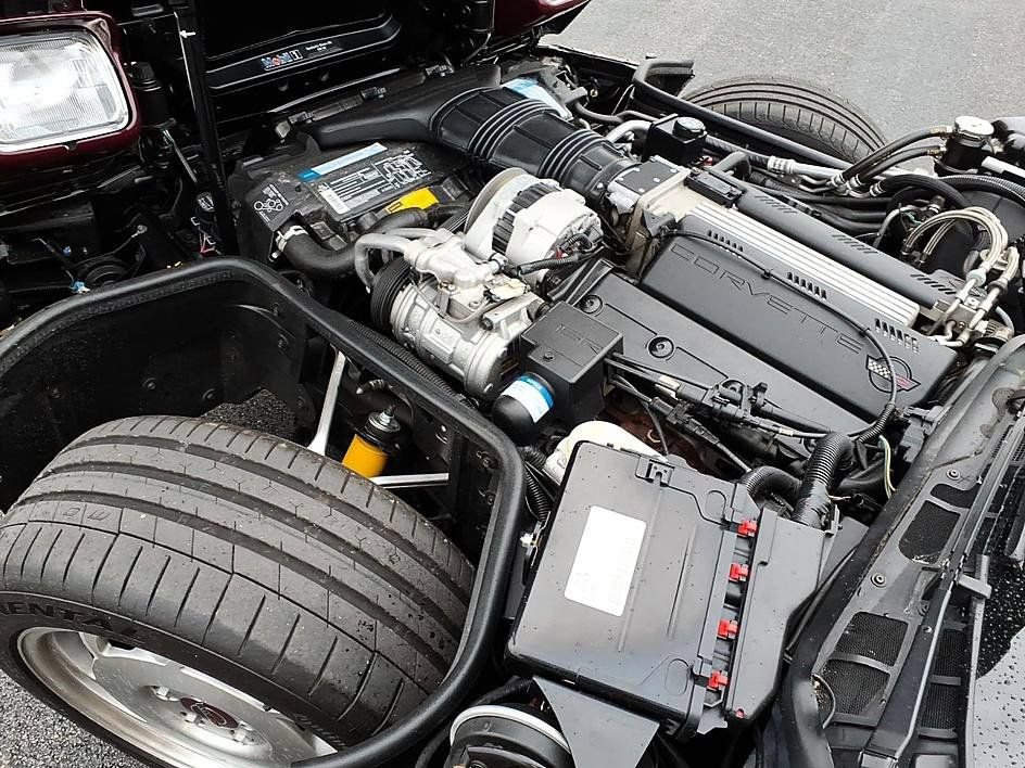 Used 1993 Chevrolet Corvette Coupe RWD image 14