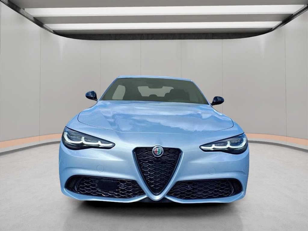 New 2025 Alfa Romeo Giulia RWD image 2