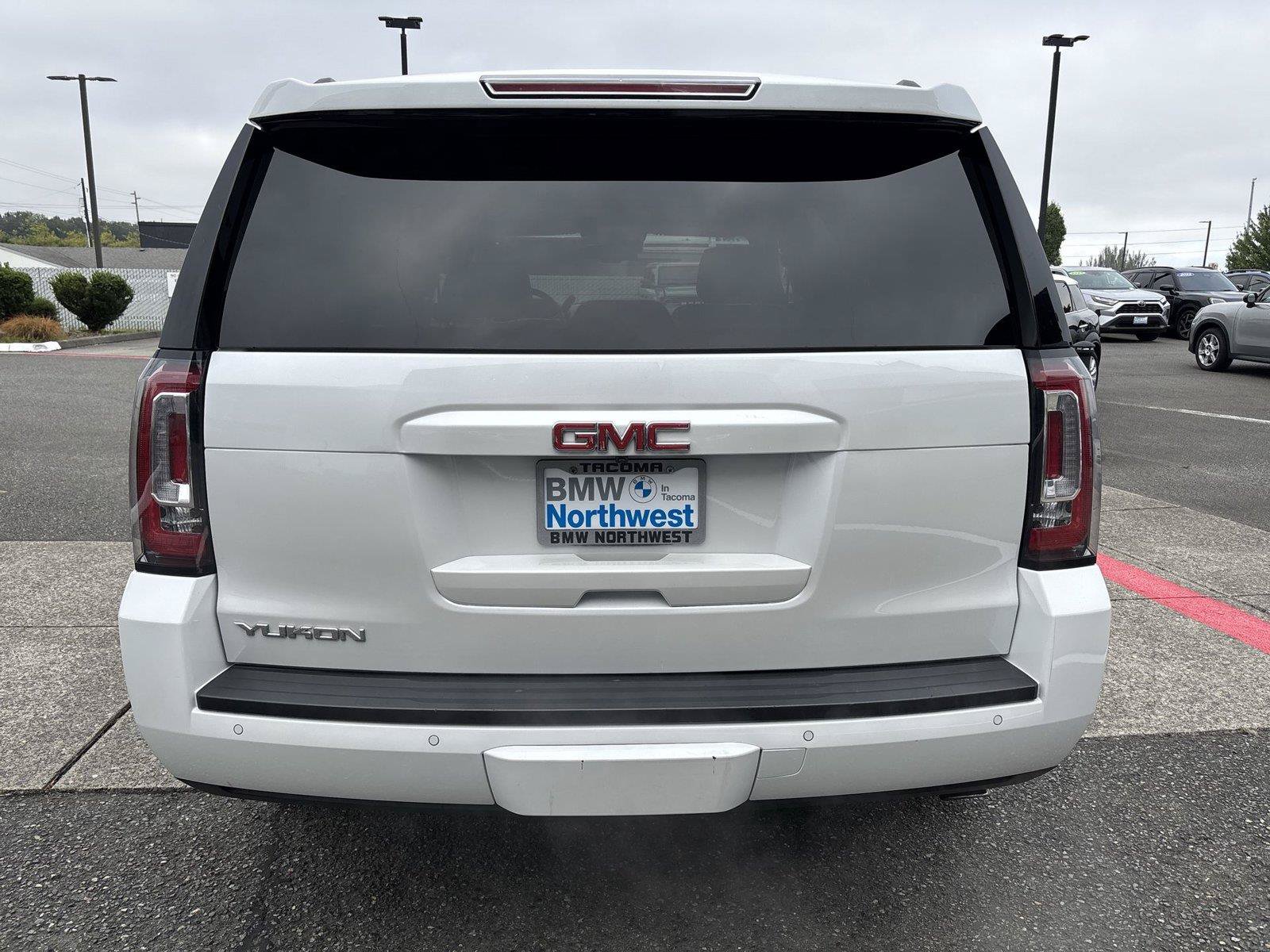 Used 2016 GMC Yukon SLT w/ Open Road Package AWD/4WD image 3