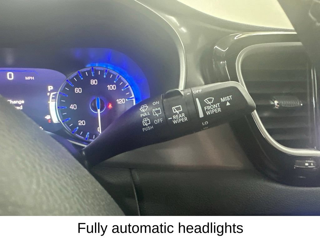 Used 2025 Chrysler Pacifica Select FWD image 37