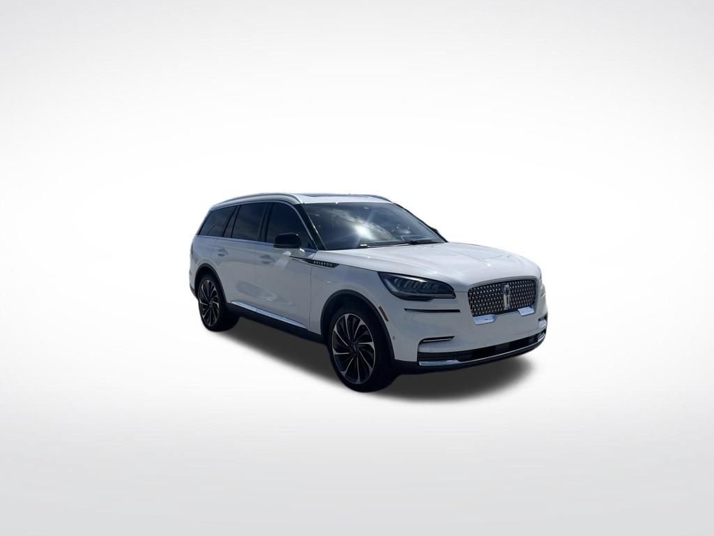 Used 2022 Lincoln Aviator Reserve w/ Equipment Group 201A AWD/4WD image 7
