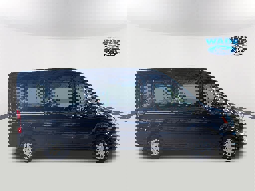 Used 2023 Ford Transit 350 XLT image 4
