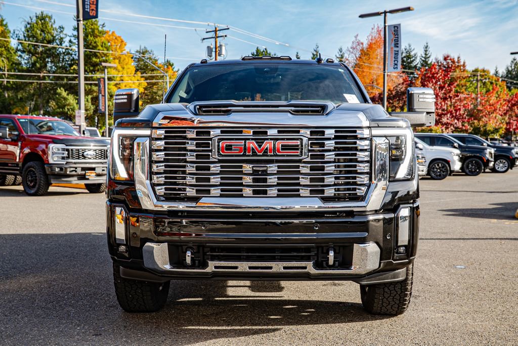 Used 2024 GMC Sierra 3500 Denali w/ Denali Reserve Package image 9