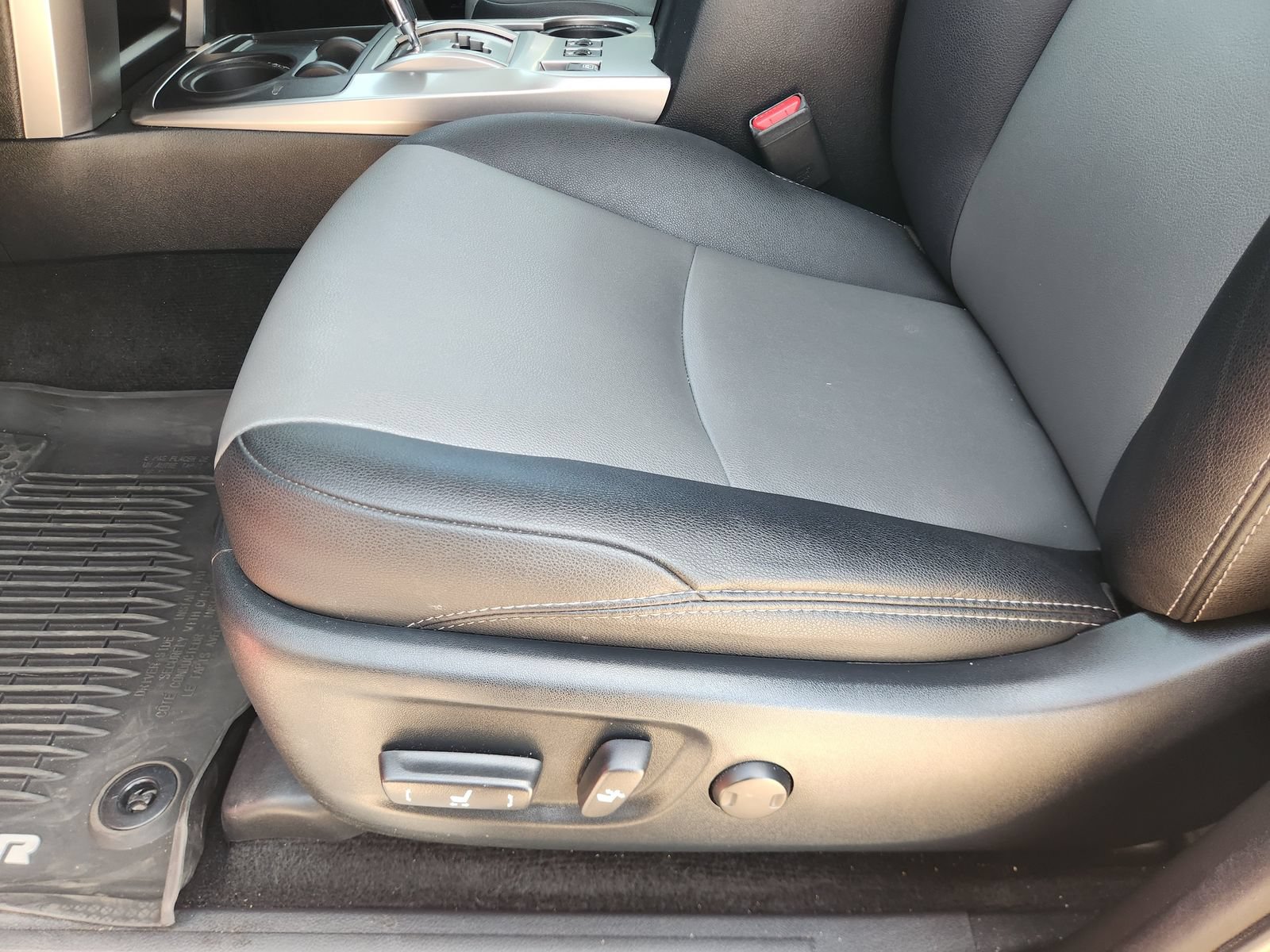 Used 2022 Toyota 4Runner SR5 Premium w/ Moonroof Package RWD image 29