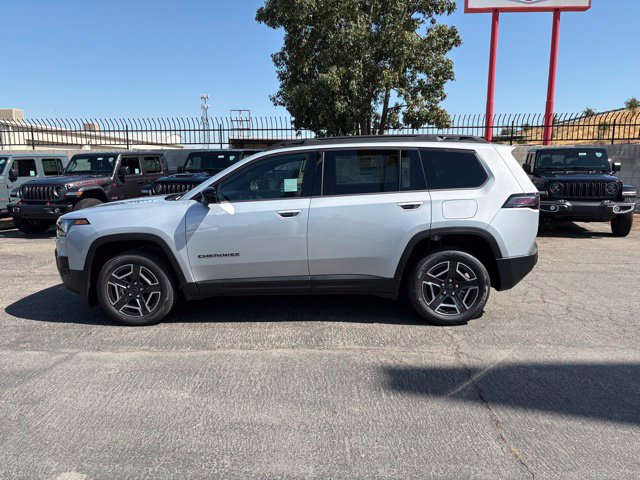 New 2026 Jeep Cherokee Laredo AWD/4WD image 4