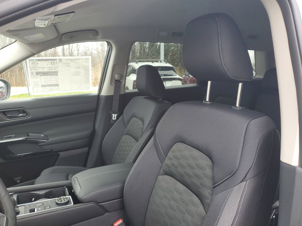 New 2026 Nissan Pathfinder SV AWD/4WD image 10