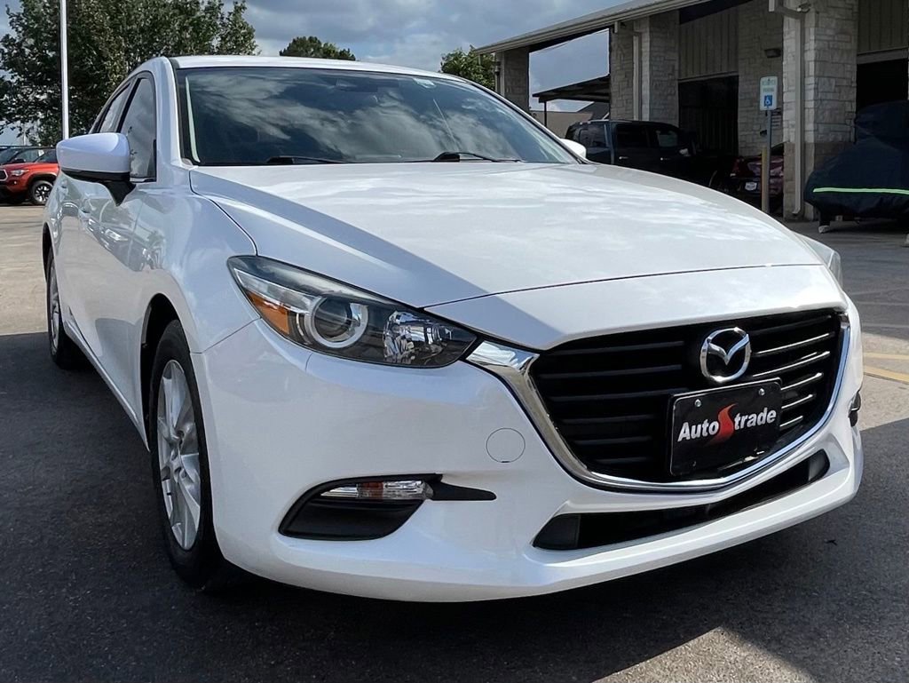 Used 2018 MAZDA MAZDA3 Sport w/ Preferred Equipment Package FWD image 3