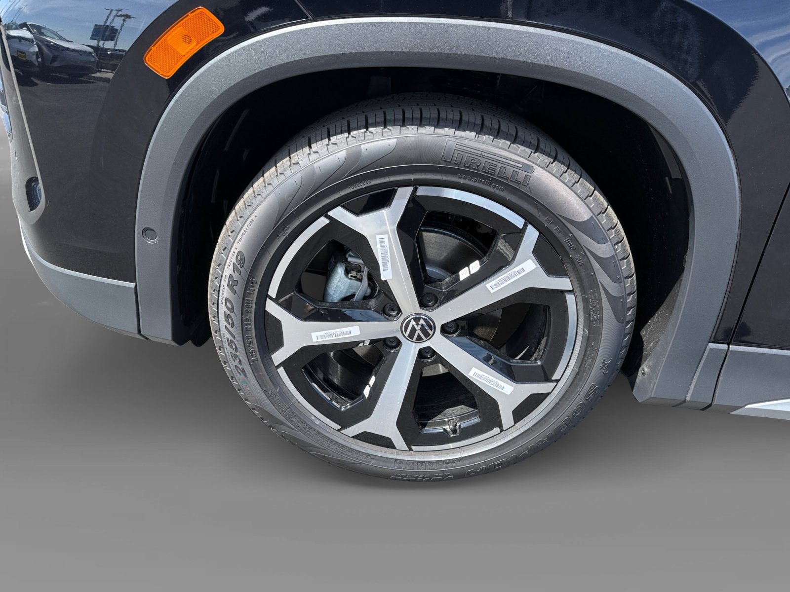 New 2026 Volkswagen Tiguan SE FWD image 9