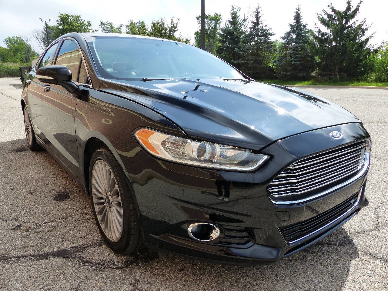 Used 2016 Ford Fusion Titanium FWD image 12