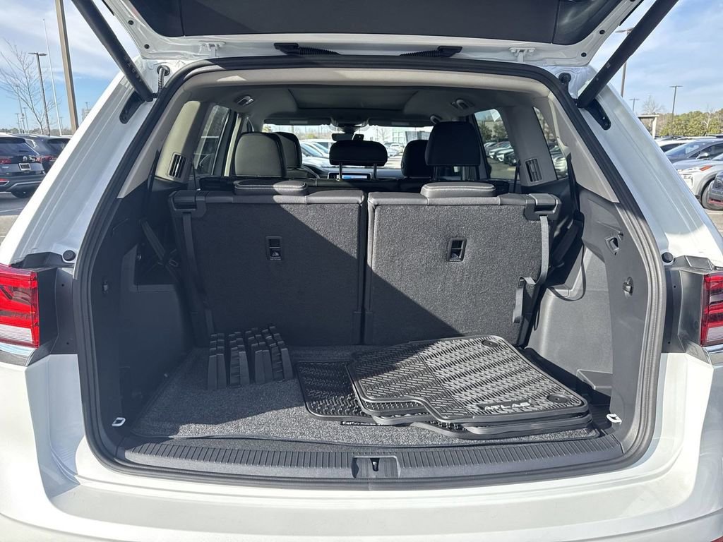New 2025 Volkswagen Atlas SEL image 17