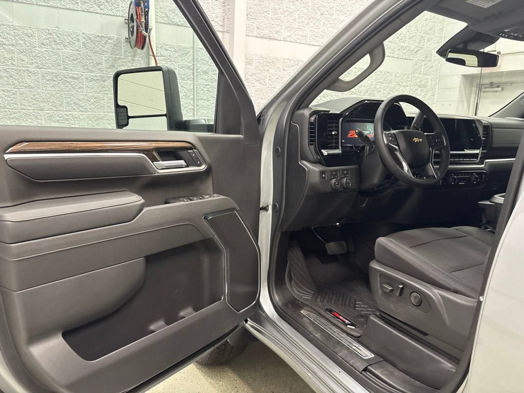 New 2026 Chevrolet Silverado 2500 LT AWD/4WD image 15