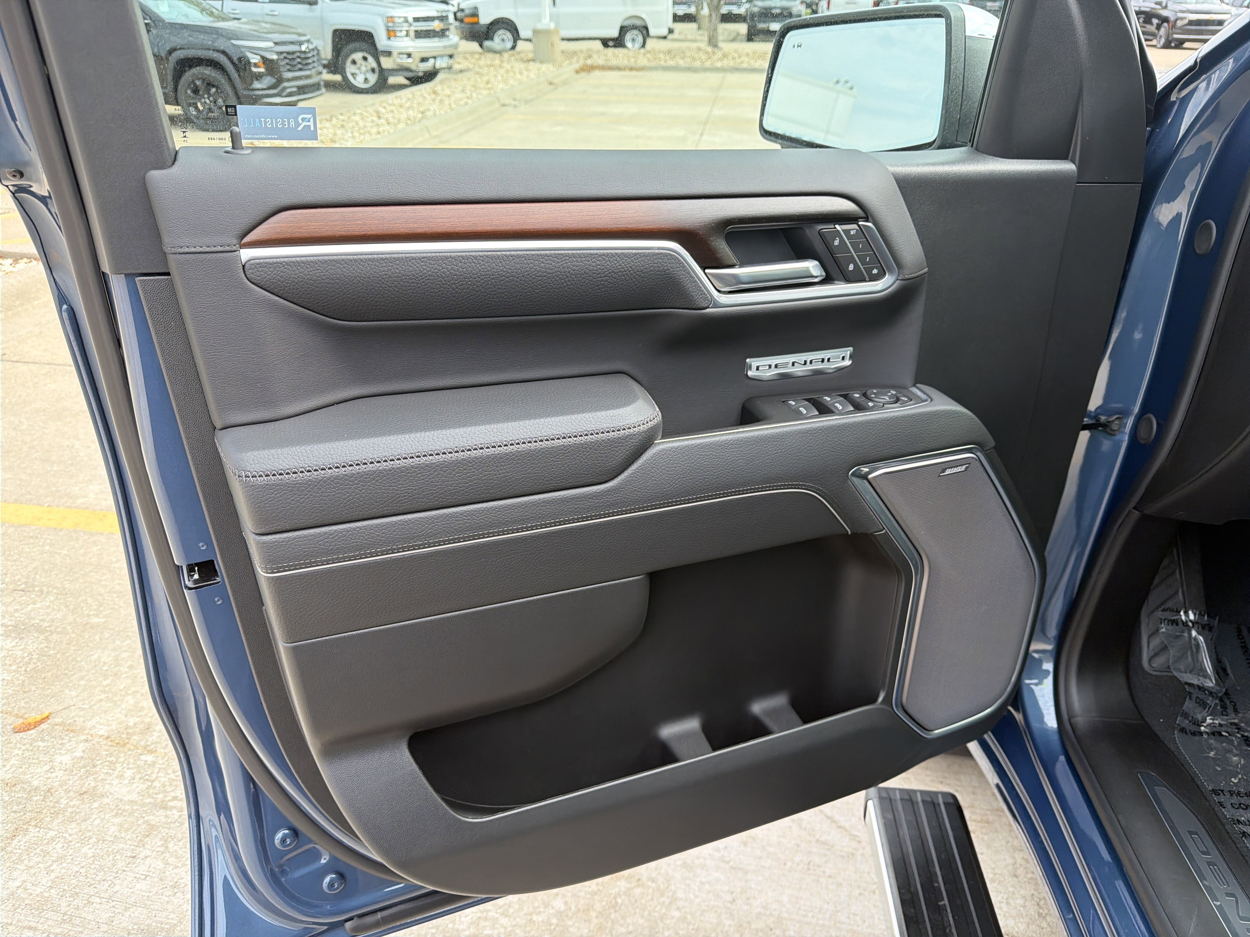 New 2026 GMC Sierra 1500 Denali w/ Denali Reserve Package image 13