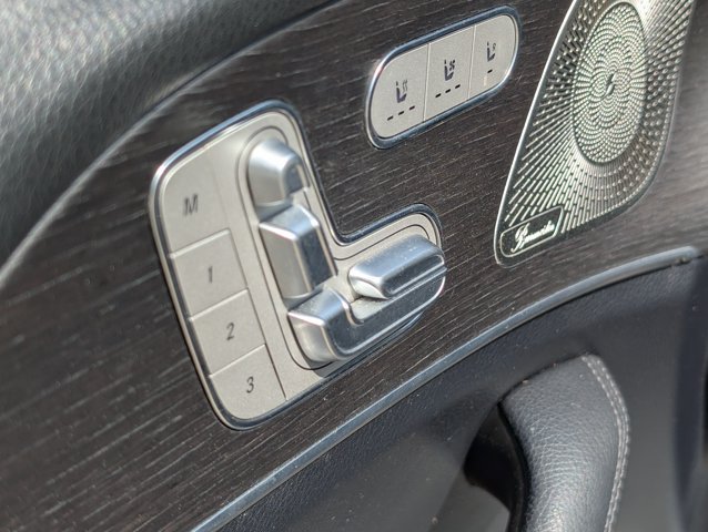 Used 2021 Mercedes-Benz GLS 450 4MATIC image 43