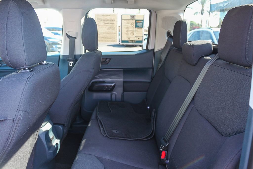 Used 2025 Ford Maverick XL w/ Equipment Group 102A image 23