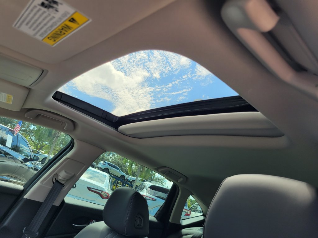 Used 2025 Acura TLX w/ Technology Package FWD image 17