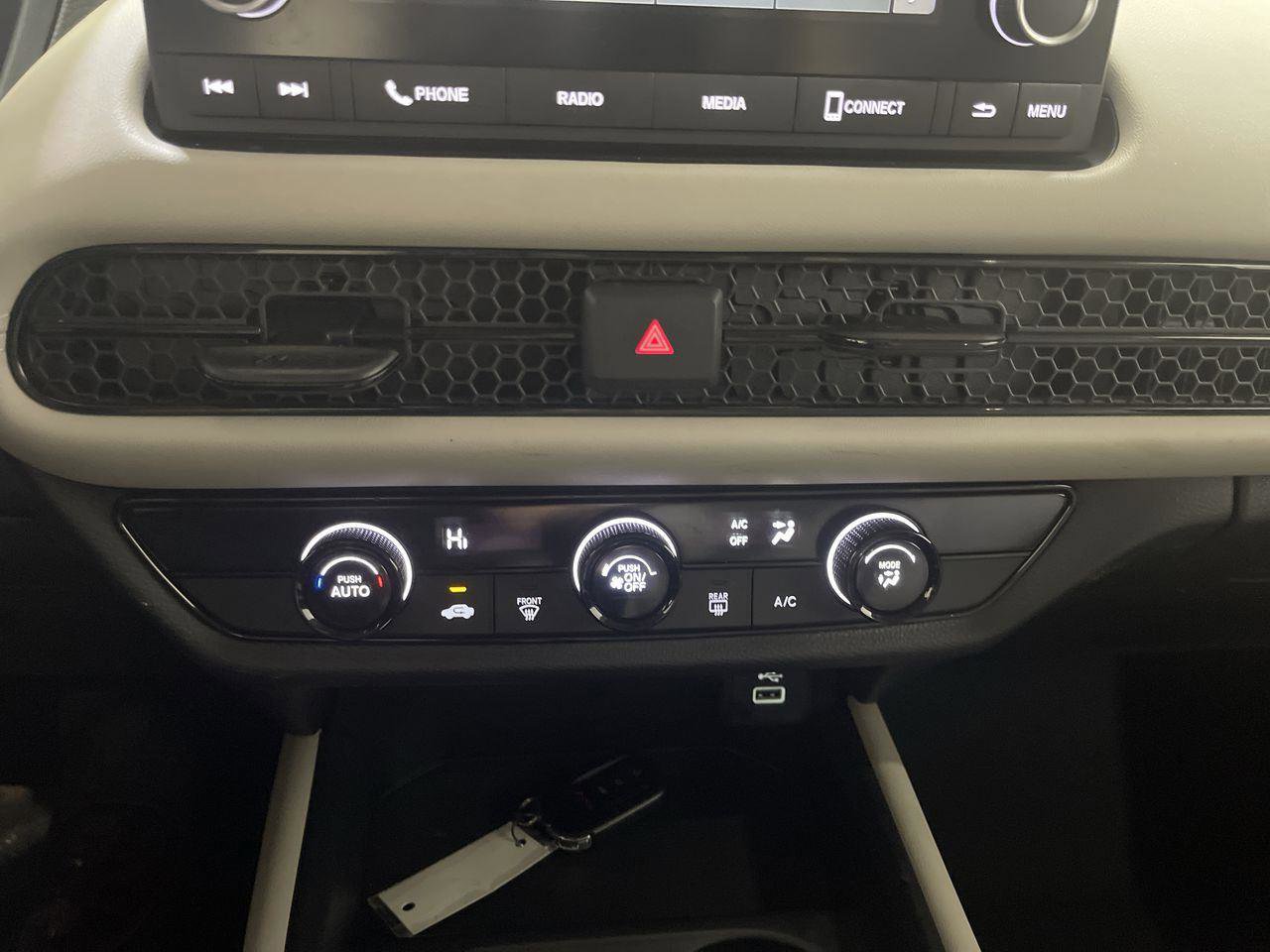 Certified 2023 Honda HR-V LX image 18