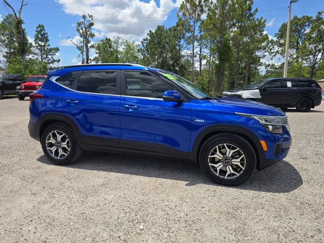 Used 2022 Kia Seltos EX AWD/4WD image 2
