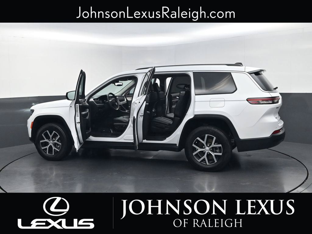Used 2024 Jeep Grand Cherokee L Limited AWD/4WD image 37